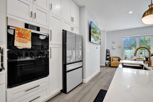 1411 NE 7th Street, Fort Lauderdale, FL 33304