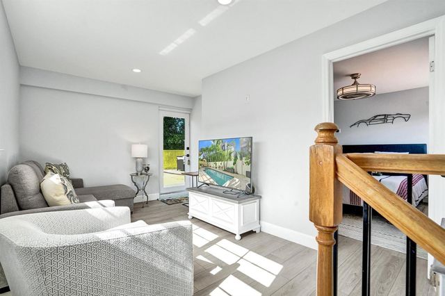 1411 NE 7th Street, Fort Lauderdale, FL 33304