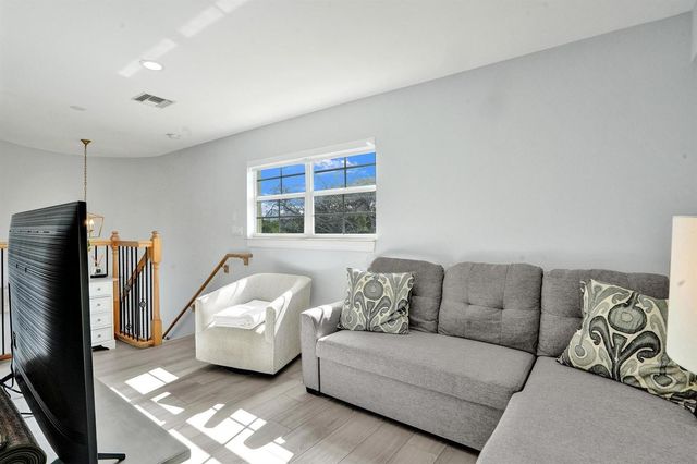 1411 NE 7th Street, Fort Lauderdale, FL 33304