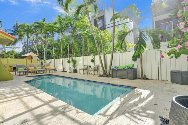 1411 NE 7th Street, Fort Lauderdale, FL 33304