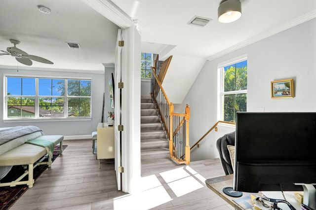 1411 NE 7th Street, Fort Lauderdale, FL 33304