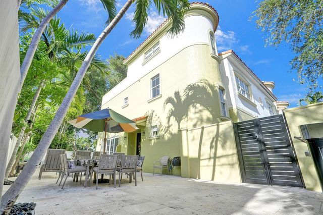 1411 NE 7th Street, Fort Lauderdale, FL 33304