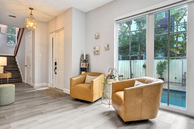 1411 NE 7th Street, Fort Lauderdale, FL 33304