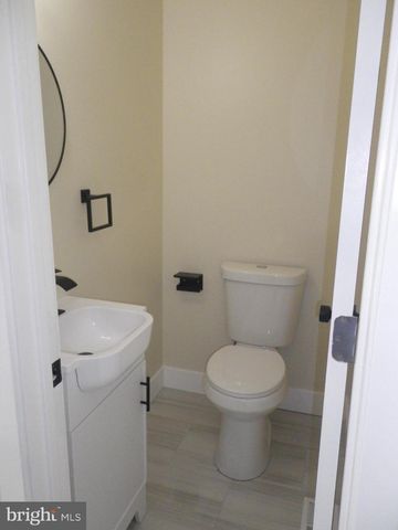 1114 LANGHAM AVE, Camden, NJ 08103