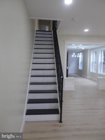 1114 LANGHAM AVE, Camden, NJ 08103