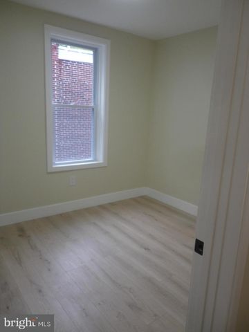 1114 LANGHAM AVE, Camden, NJ 08103