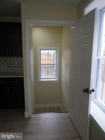 1114 LANGHAM AVE, Camden, NJ 08103