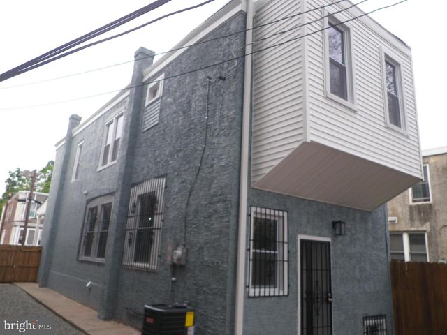 1114 LANGHAM AVE, Camden, NJ 08103