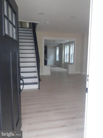 1114 LANGHAM AVE, Camden, NJ 08103