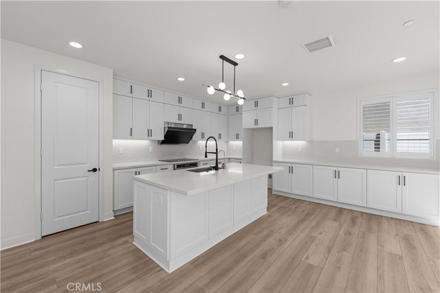 8606 Mission Dr, Rosemead, CA 91770
