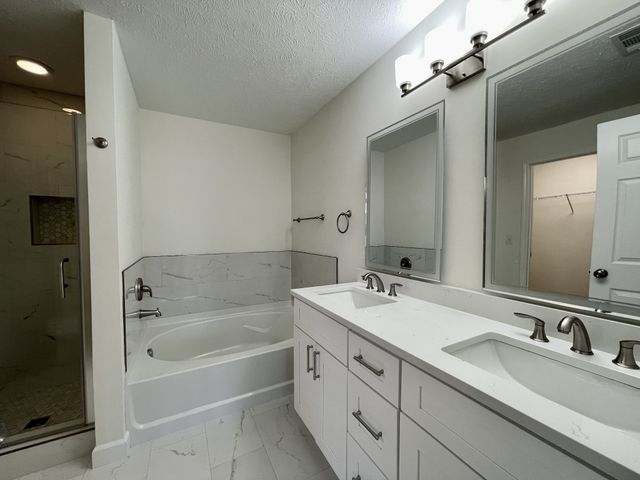 8318 Oak Knoll Dr, Brentwood, TN 37027