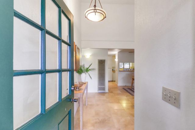 2526 Overhill Ln, Davis, CA 95616