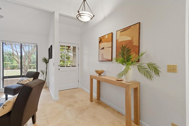 2526 Overhill Ln, Davis, CA 95616