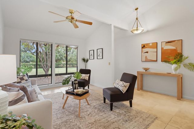 2526 Overhill Ln, Davis, CA 95616