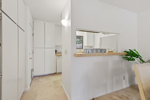 2526 Overhill Ln, Davis, CA 95616