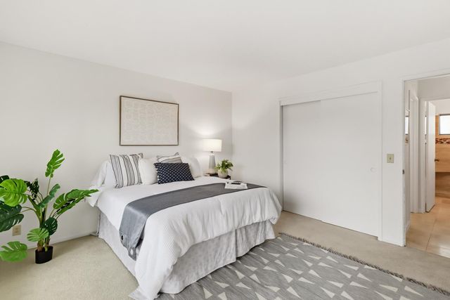 2526 Overhill Ln, Davis, CA 95616