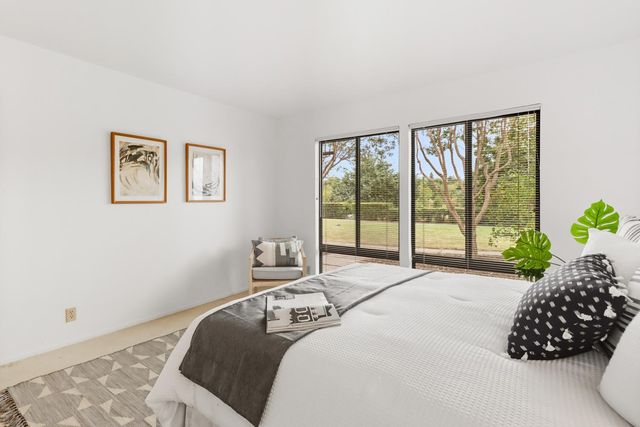 2526 Overhill Ln, Davis, CA 95616