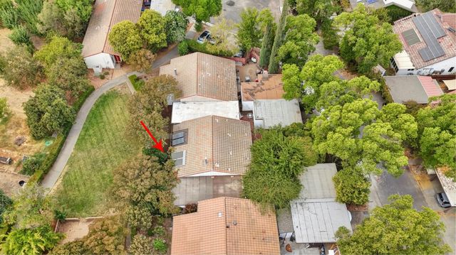 2526 Overhill Ln, Davis, CA 95616