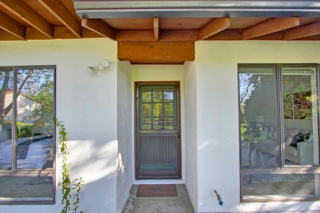 2526 Overhill Ln, Davis, CA 95616