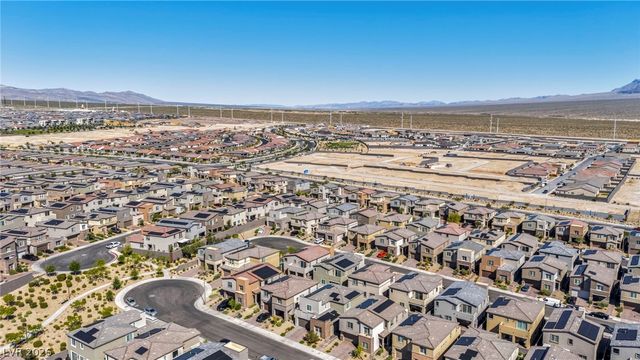 9250 Alden Pointe Court, Las Vegas, NV 89143