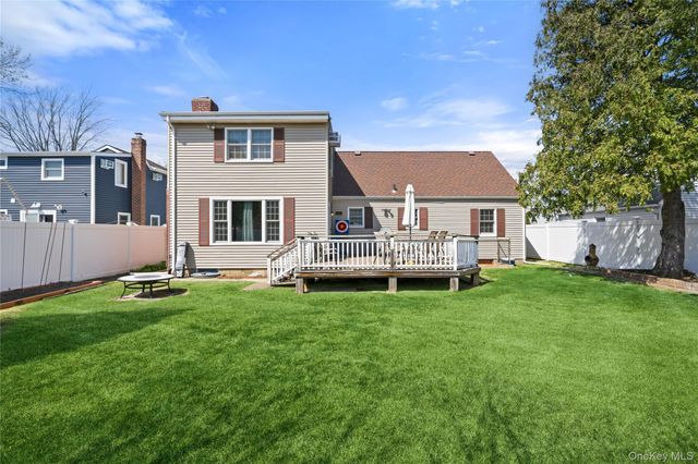 146 Ontario Avenue, Massapequa, NY 11758