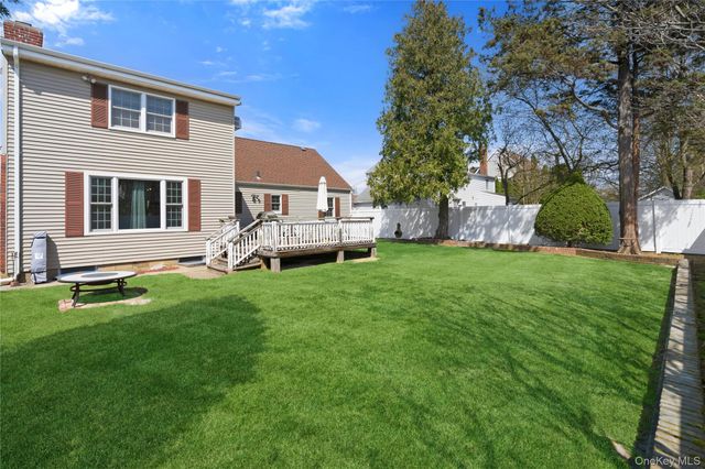 146 Ontario Avenue, Massapequa, NY 11758