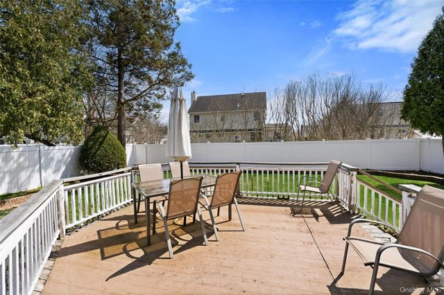 146 Ontario Avenue, Massapequa, NY 11758