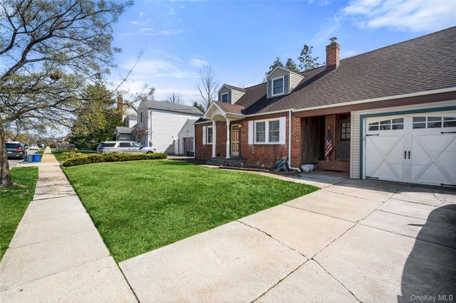 146 Ontario Avenue, Massapequa, NY 11758
