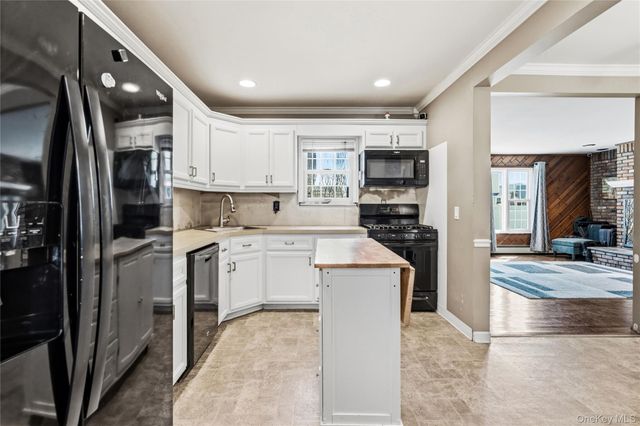 146 Ontario Avenue, Massapequa, NY 11758
