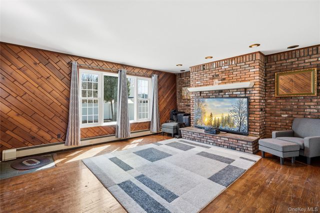 146 Ontario Avenue, Massapequa, NY 11758