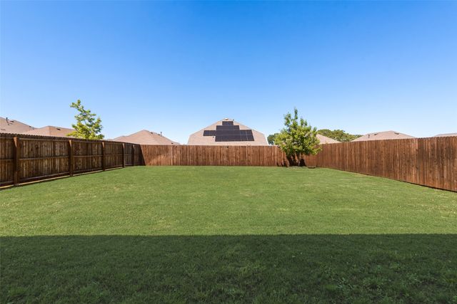 11215 Hawks Landing Drive, Aubrey, TX 76227