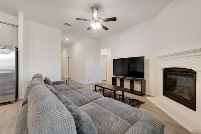 11215 Hawks Landing Drive, Aubrey, TX 76227