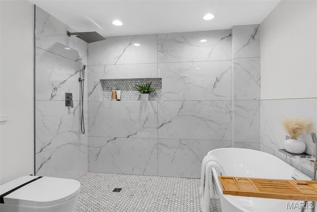 2922 Christopher Drive, St Louis, MO 63129