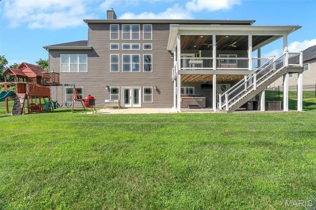 2922 Christopher Drive, St Louis, MO 63129
