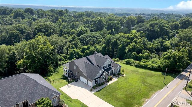 2922 Christopher Drive, St Louis, MO 63129