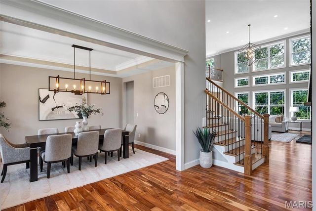 2922 Christopher Drive, St Louis, MO 63129