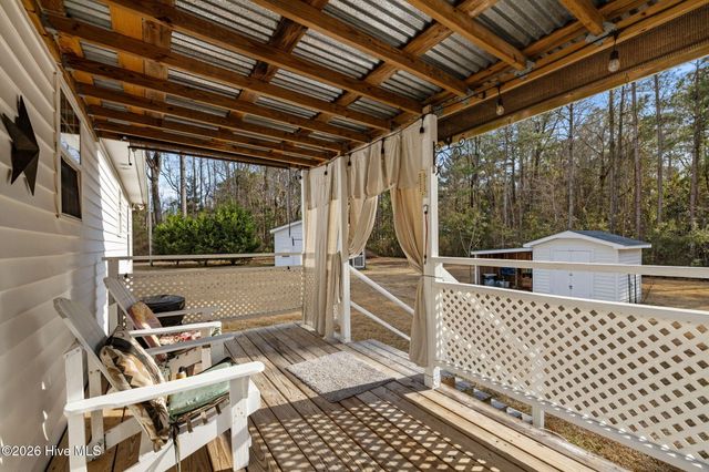 585 Roberts Road, Newport, NC 28570