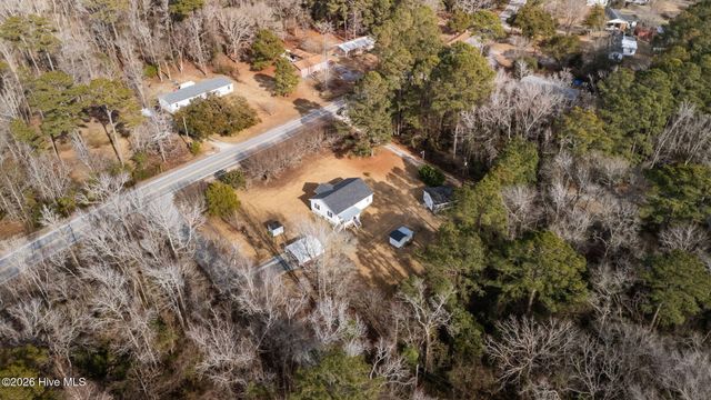 585 Roberts Road, Newport, NC 28570