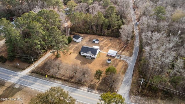 585 Roberts Road, Newport, NC 28570