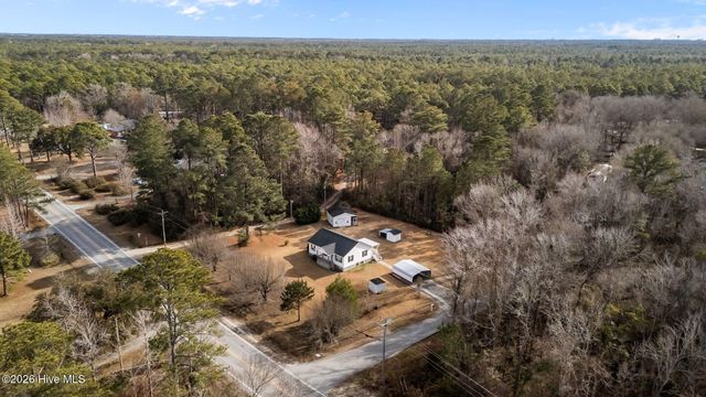 585 Roberts Road, Newport, NC 28570