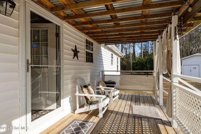 585 Roberts Road, Newport, NC 28570