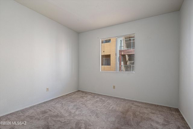 1810 E Blacklidge Dr Apt 610, Tucson, AZ 85719