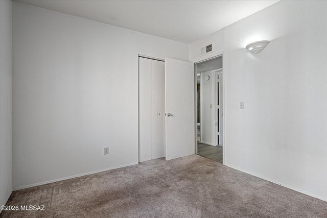 1810 E Blacklidge Dr Apt 610, Tucson, AZ 85719