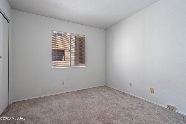 1810 E Blacklidge Dr Apt 610, Tucson, AZ 85719