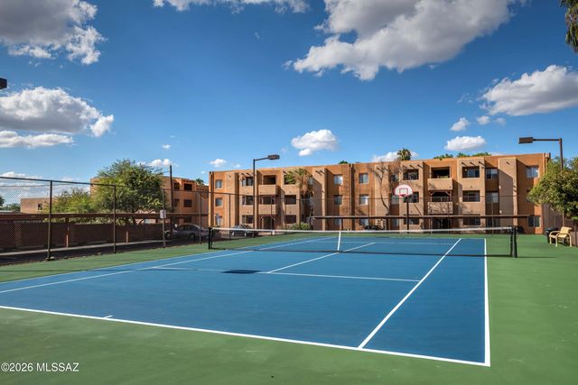 1810 E Blacklidge Dr Apt 610, Tucson, AZ 85719