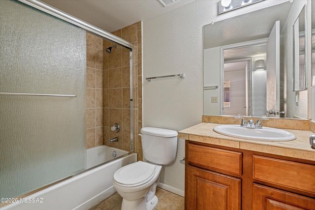 1810 E Blacklidge Dr Apt 610, Tucson, AZ 85719