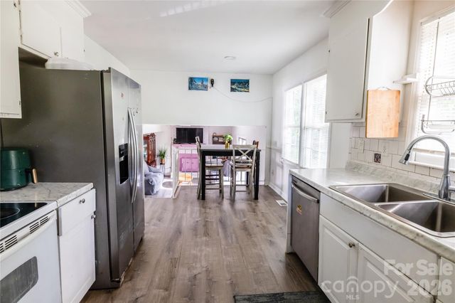 2545 Cedarwild Road, Charlotte, NC 28212