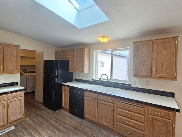 6338 Katie Lane, Klamath Falls, OR 97603