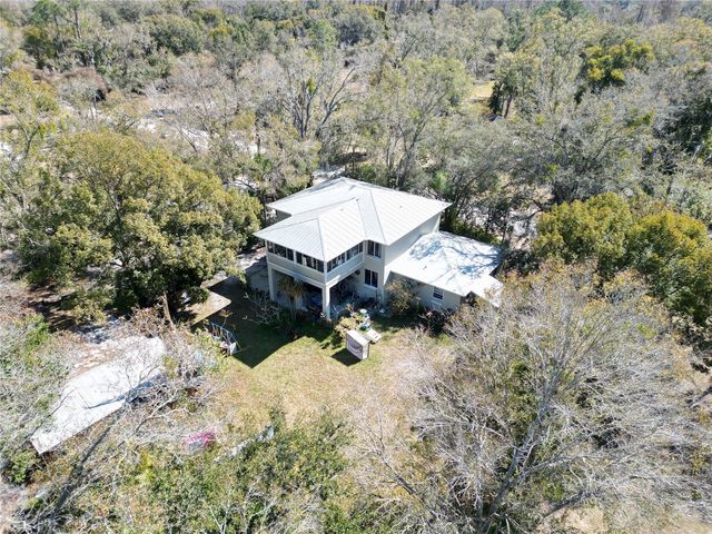 209 DENNISON ROAD, Lutz, FL 33548