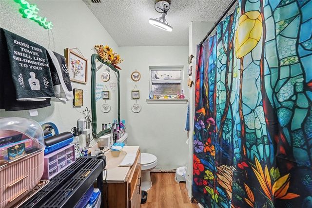 209 DENNISON ROAD, Lutz, FL 33548